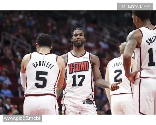 西部排名再起波澜：湖人紧咬火箭，快船双喜临门，4队排名轮换明显